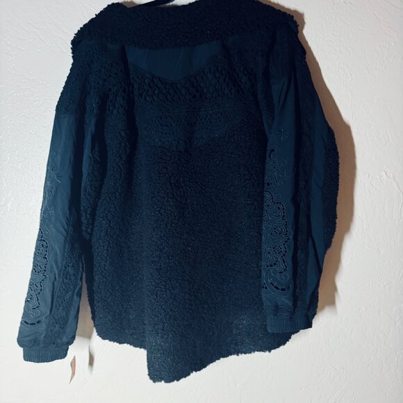 FREE PEOPLE Movement Care FP Seaside Fleece Black Jacket Size L NWT - Picture 8 of 13